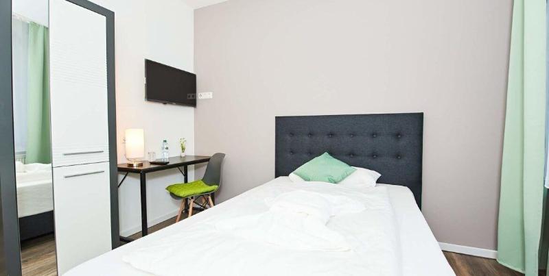 Hotel Phoenix image