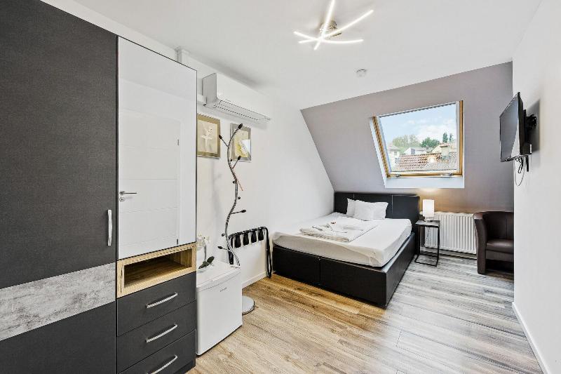 Hotel Phoenix image