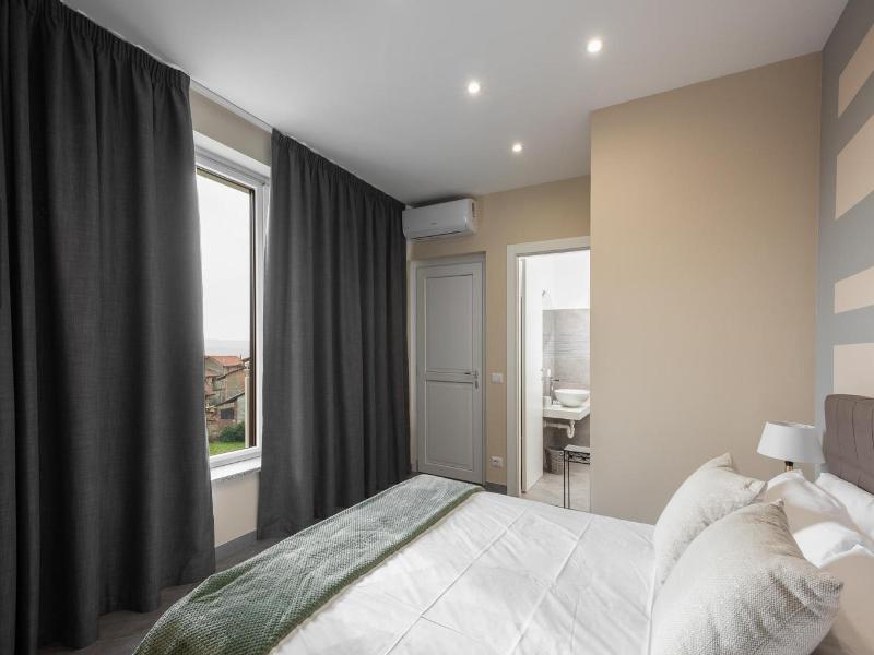 Viverone Lake Rooms image