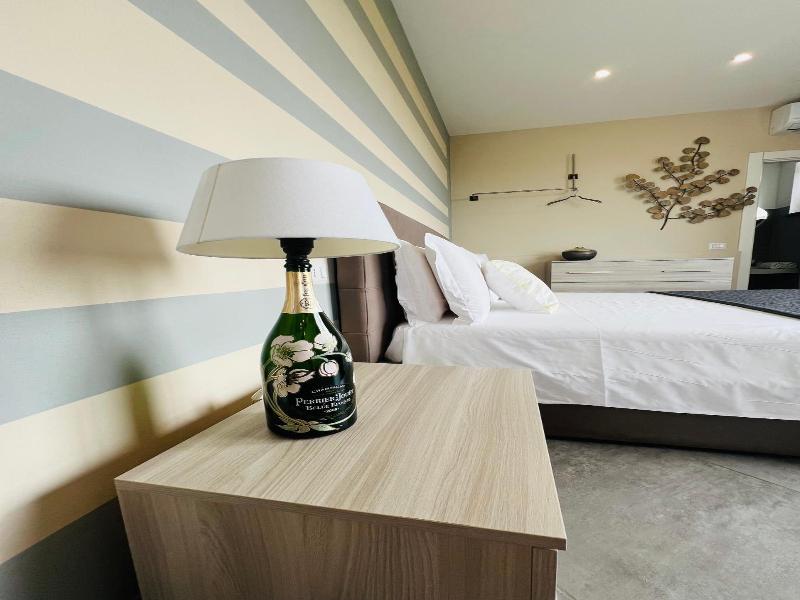 Viverone Lake Rooms image