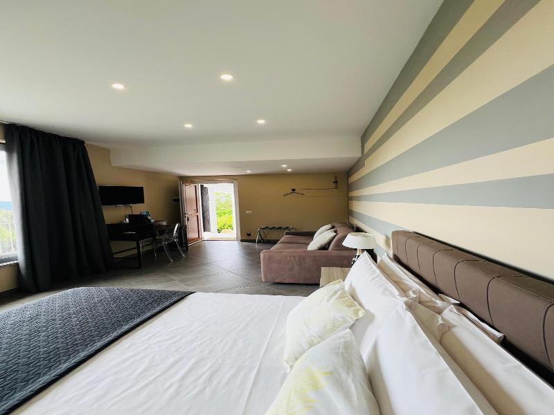 Viverone Lake Rooms image