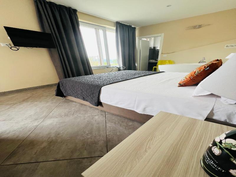 Viverone Lake Rooms image