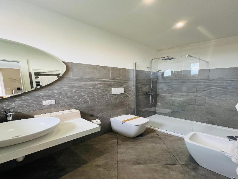 Viverone Lake Rooms image