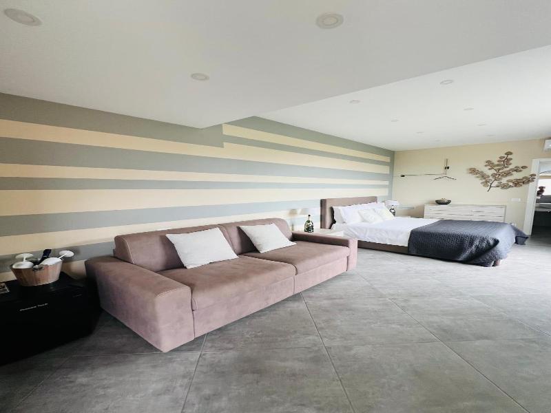Viverone Lake Rooms image