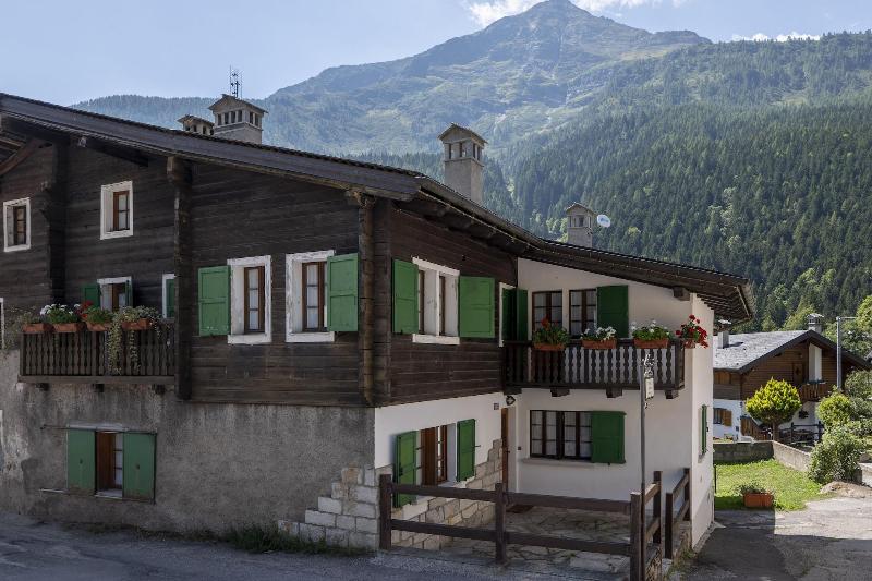 Incanto Walser Apartments Ronco image