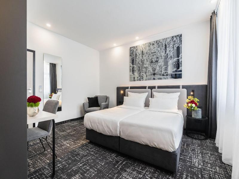 Libarty Hotels image