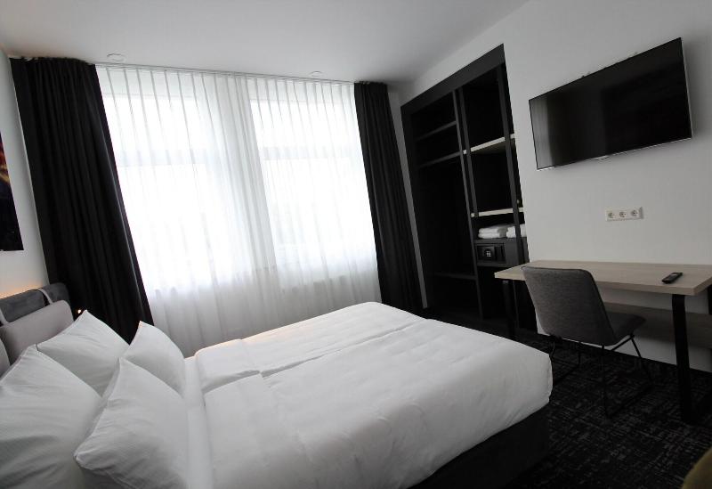 Libarty Hotels image