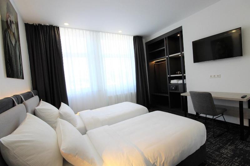 Libarty Hotels image