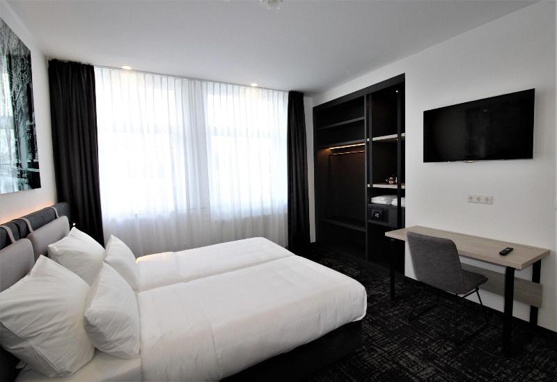 Libarty Hotels image