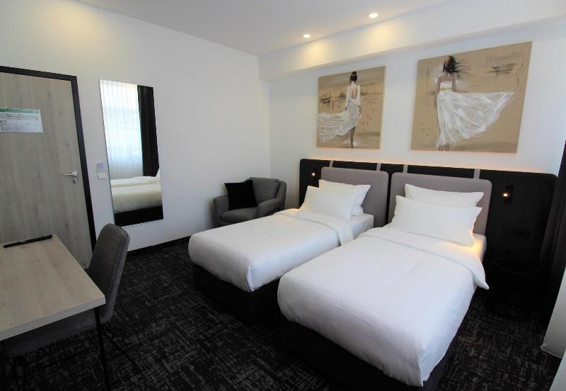 Libarty Hotels image