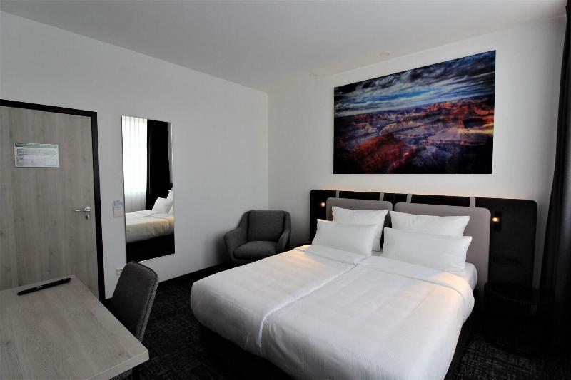 Libarty Hotels image