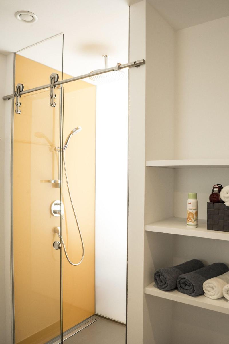 7 Hotel Boardinghouse image