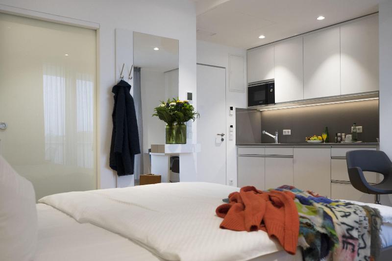 7 Hotel Boardinghouse image