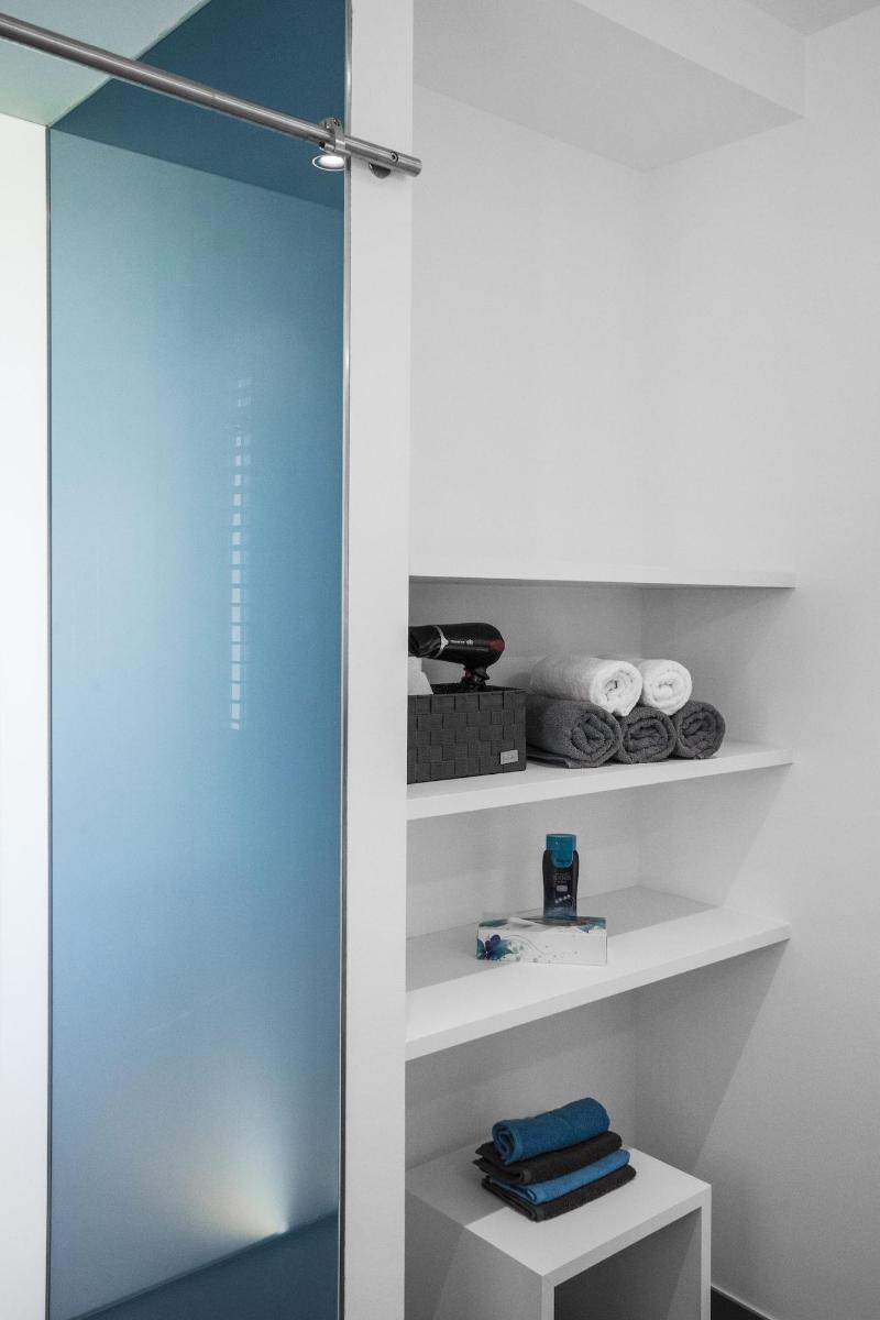 7 Hotel Boardinghouse image
