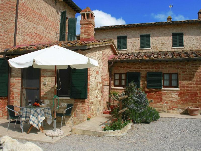 Gorgeous Cottage In Asciano With Swimming Pool image