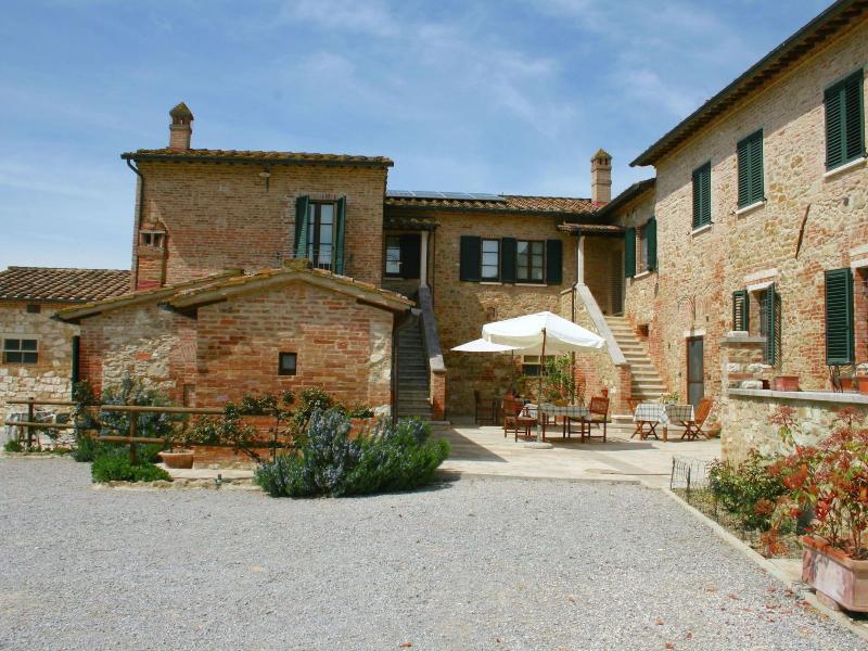 Gorgeous Cottage In Asciano With Swimming Pool image