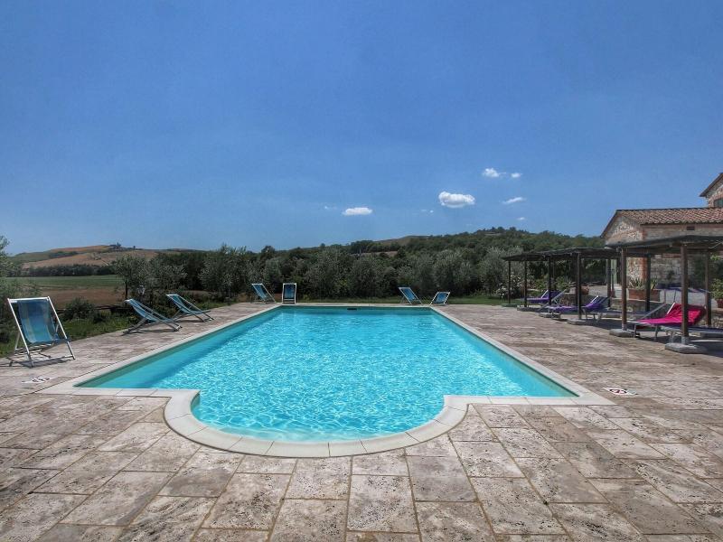 Gorgeous Cottage In Asciano With Swimming Pool image