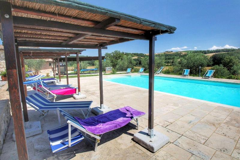 Gorgeous Cottage In Asciano With Swimming Pool image