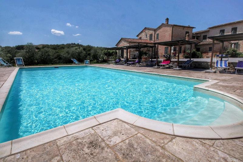 Gorgeous Cottage In Asciano With Swimming Pool image