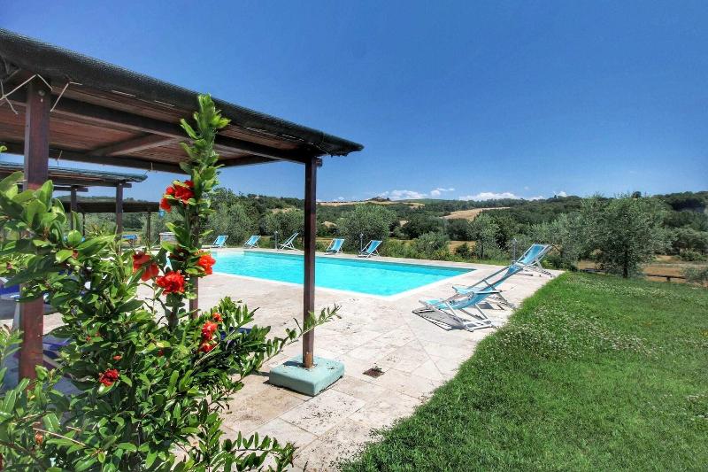 Gorgeous Cottage In Asciano With Swimming Pool image