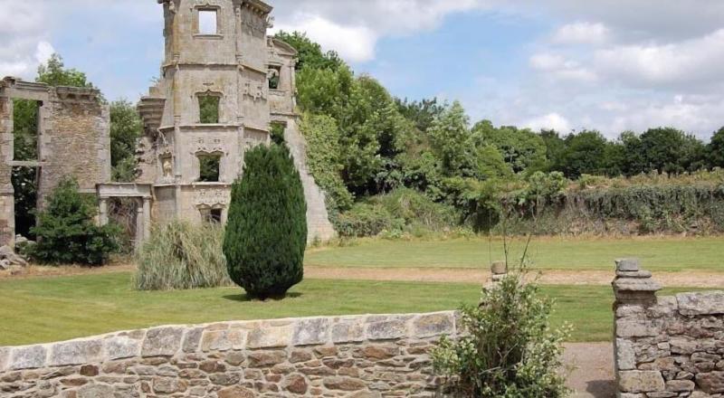 Ga Tes Et Maison Da ™ha Tes Domaine De La Garaye image