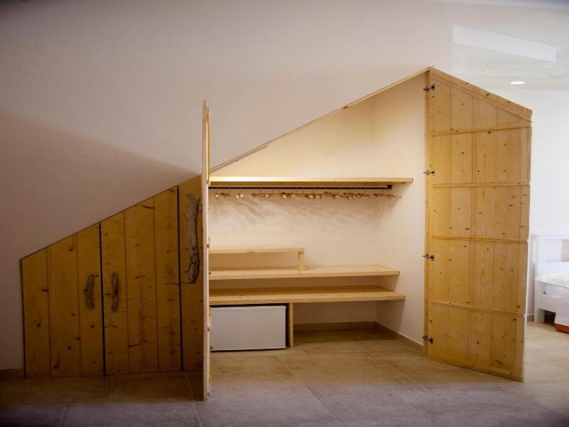 3 Archi B B image