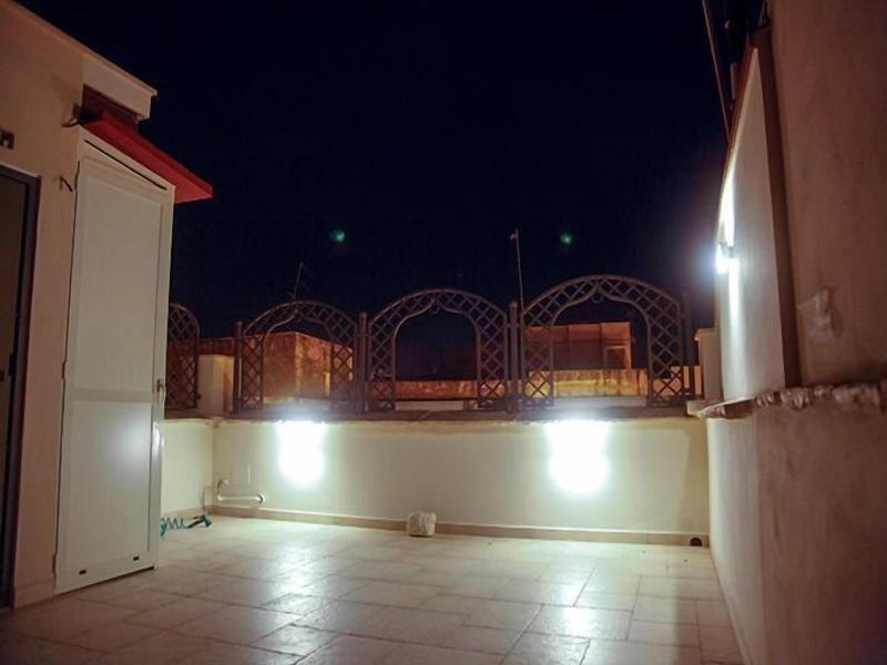 3 Archi B B image