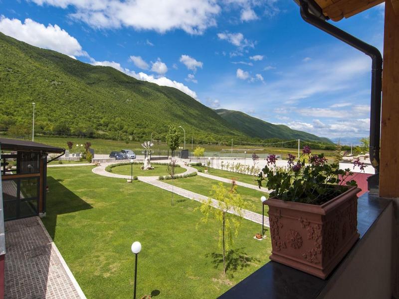 Ostello Parco D Abruzzo image