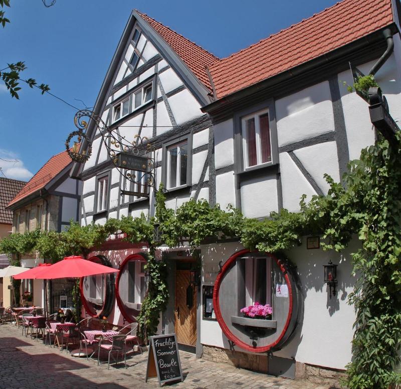 Weinhotel Oechsle Brix image