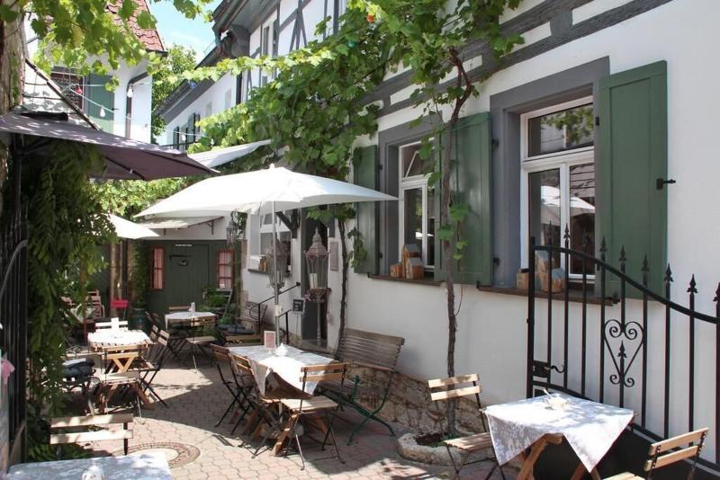 Weinhotel Oechsle Brix image