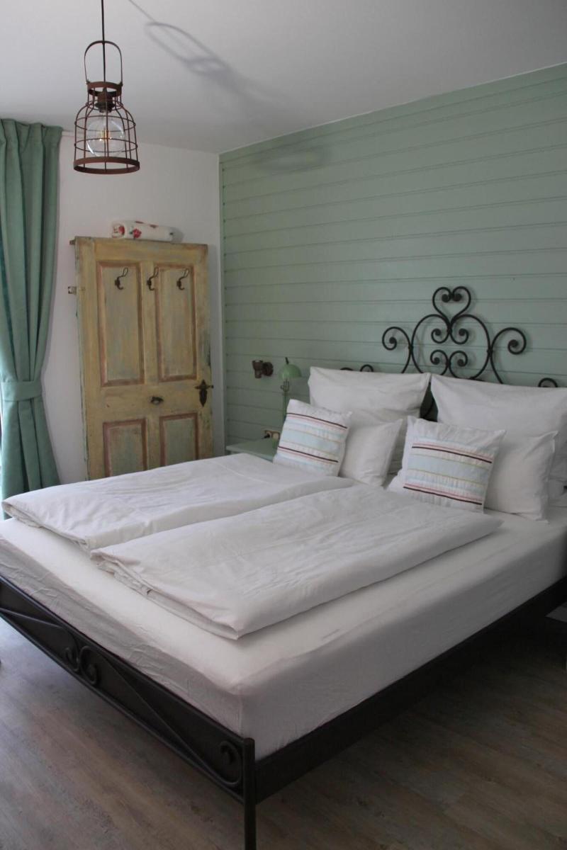 Weinhotel Oechsle Brix image