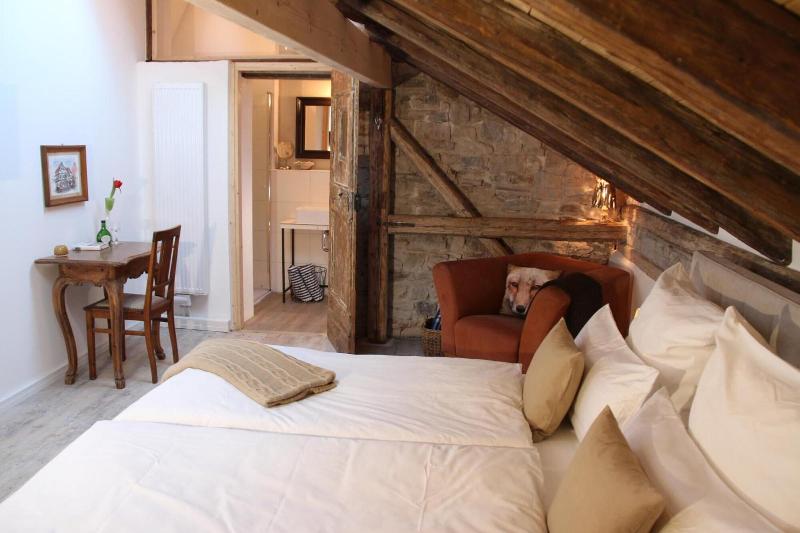 Weinhotel Oechsle Brix image
