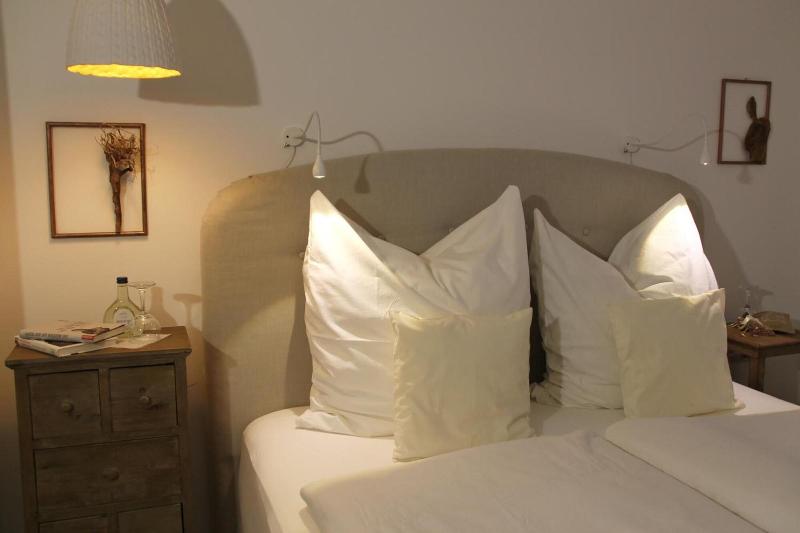 Weinhotel Oechsle Brix image