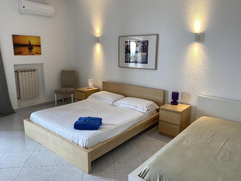 Villa Leucatia Bed Events image