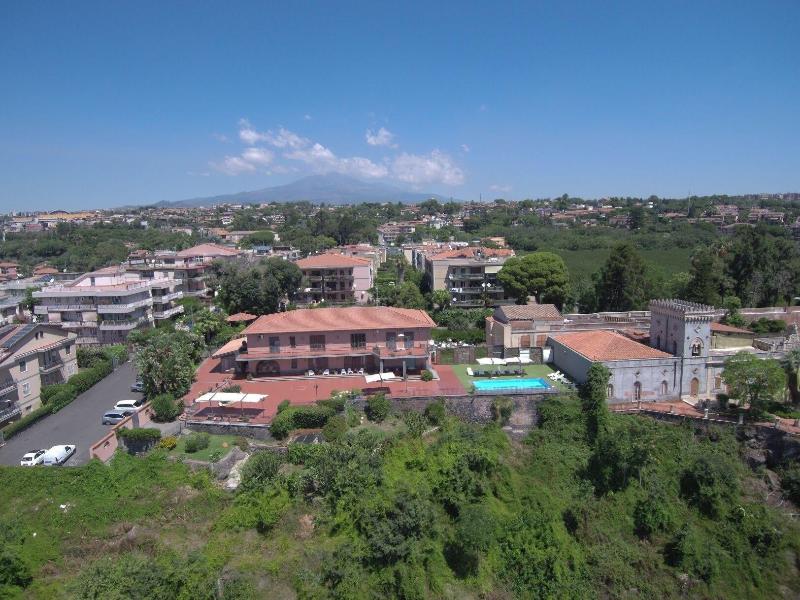 Villa Leucatia Bed Events image