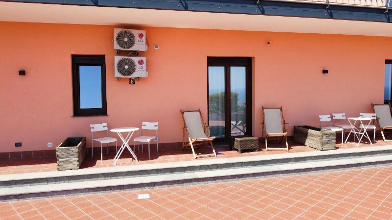 Villa Leucatia Bed Events image