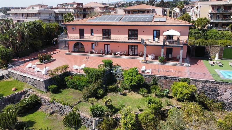 Villa Leucatia Bed Events image