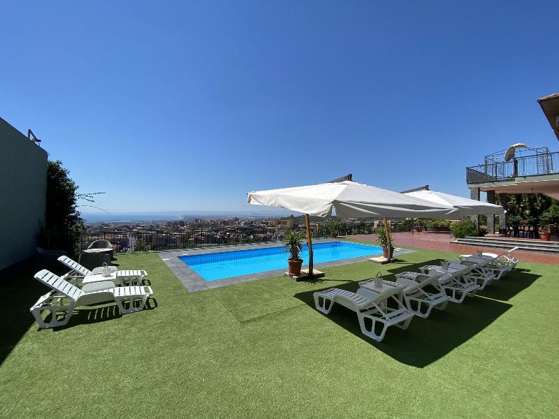 Villa Leucatia Bed Events image