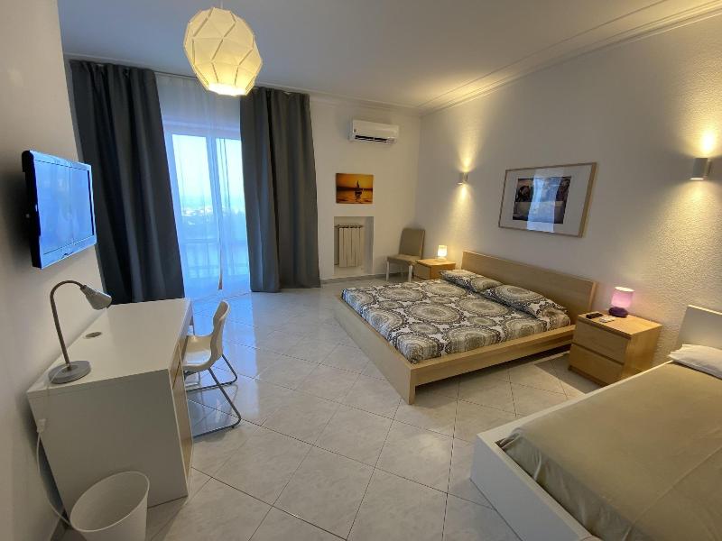 Villa Leucatia Bed Events image