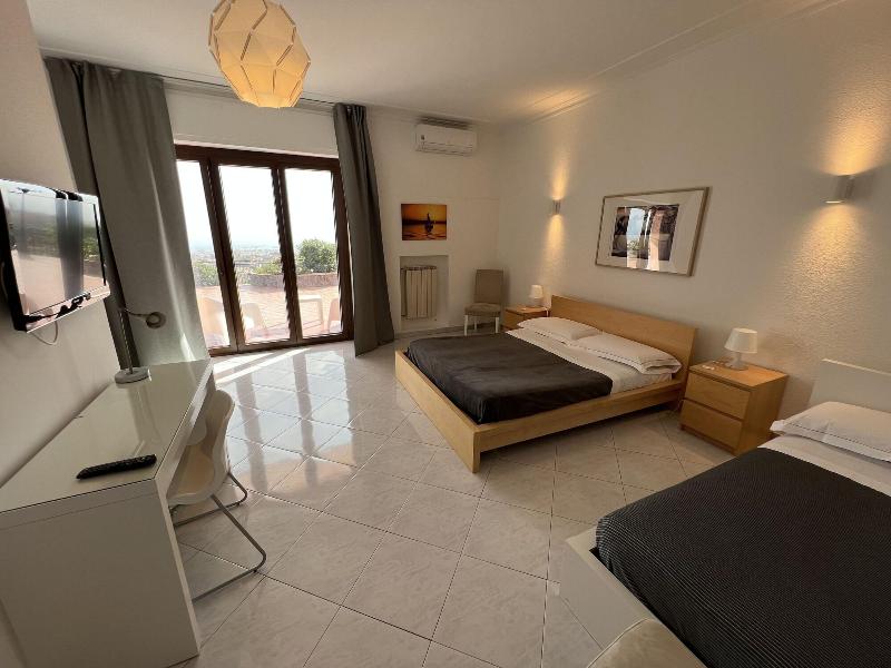 Villa Leucatia Bed Events image