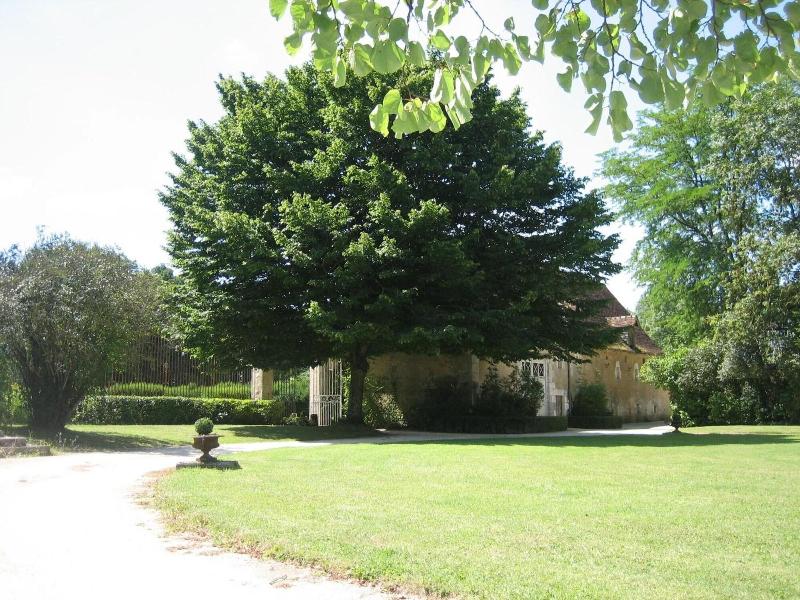 Cha Teau De Saint Georges — main photo