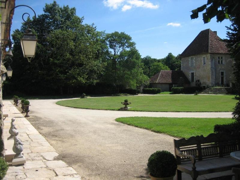 Cha Teau De Saint Georges — photo 3