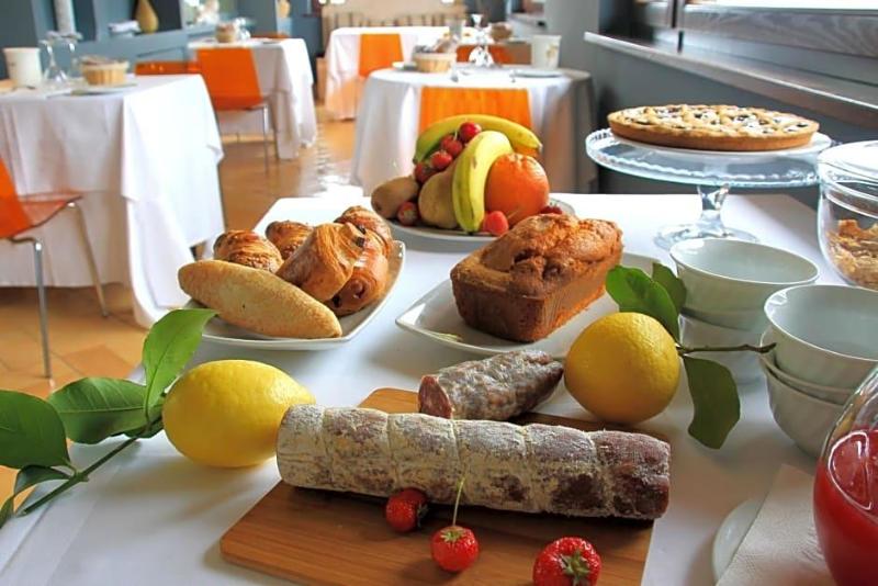 Hotel Ristorante Degli Angeli image