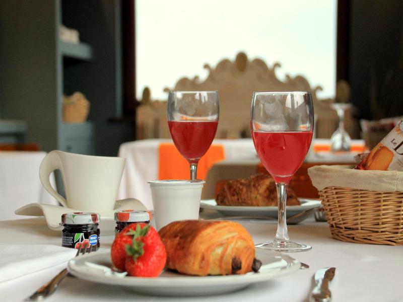Hotel Ristorante Degli Angeli image