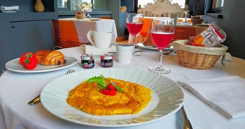 Hotel Ristorante Degli Angeli image