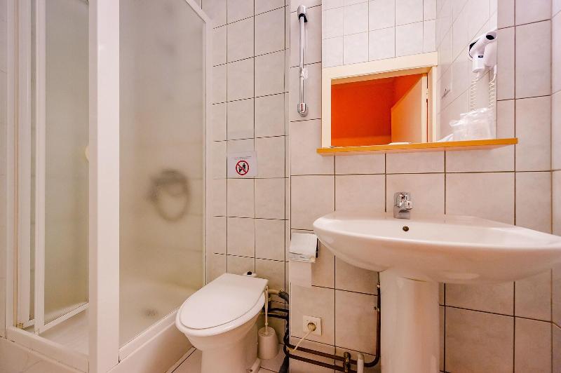 Hotel Le Commerce image
