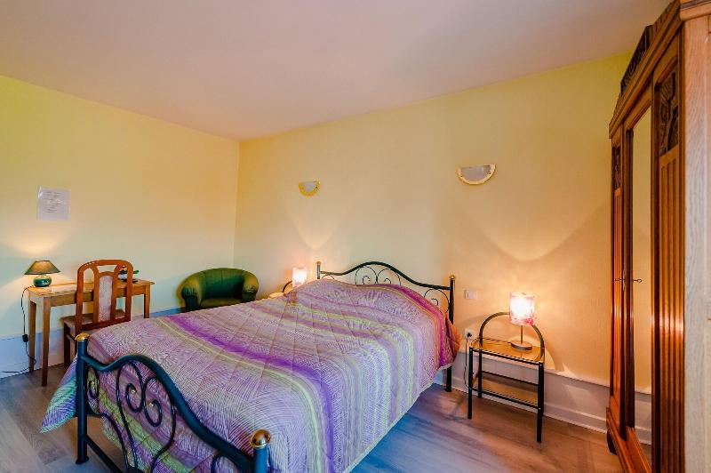 Hotel Le Commerce image