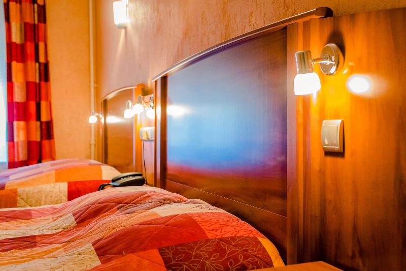 Hotel Le Commerce image