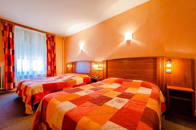 Hotel Le Commerce image