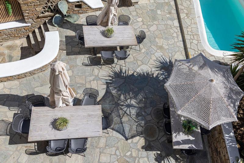 Onar Hotel And Suites image